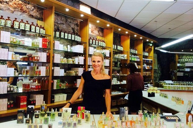 Nice: Italian Market, Eze, and Turbie Tour. - FAQs