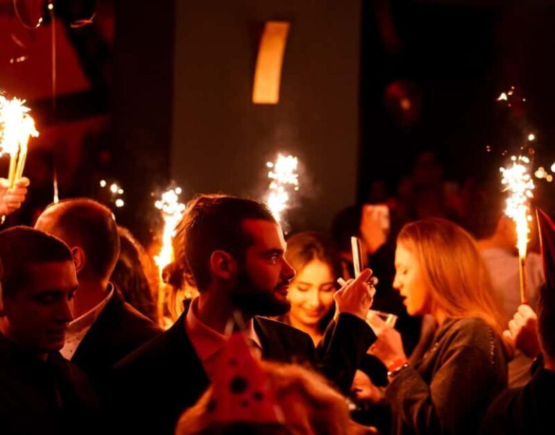 Nice: New Years Eve Bar Crawl 2026 - Transport and Timing