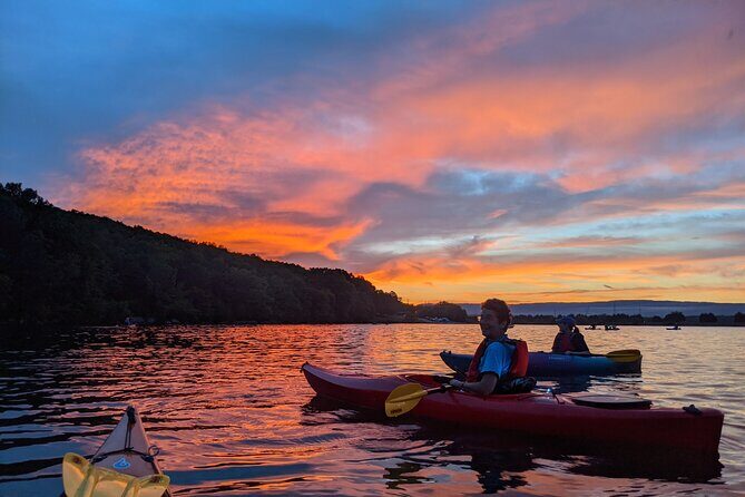 Nickajack Bat Cave Kayak Tour with Chattanooga Guided Adventures - Nickajack Bat Cave Kayak Tour with Chattanooga Guided Adventures: A Unique Evening on the Water