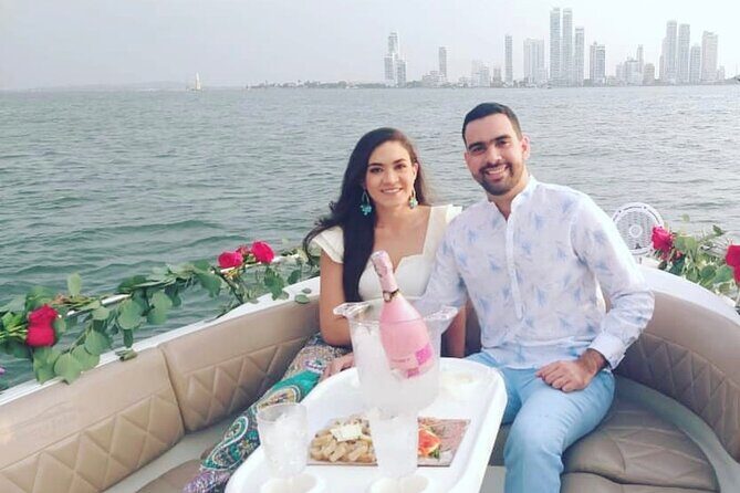 Night Boat Rental in Cartagena Bay - Key Points