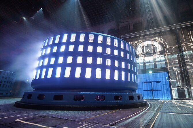 Night on Niagara Small Group Tour with Power Station Light Show - A Night in Niagara: Light Shows, Dining, and the Festival of Lights