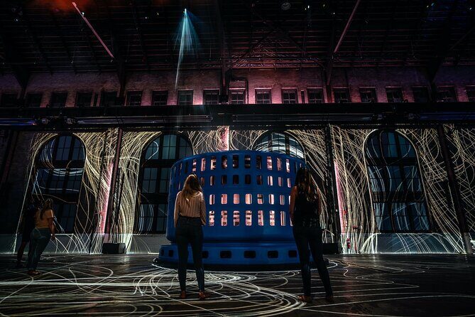 Night on Niagara Small Group Tour with Power Station Light Show - Key Points