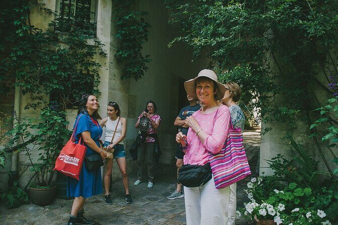 Night Out in Paris: Boho Vibes & City Lights - Exploring Paris’s Artistic Heartbeat: Saint-Germain and Latin Quarter by Night