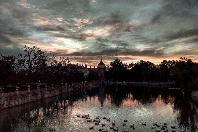 Night Tour of Aranjuez Mysteries and Legends - Key Points: