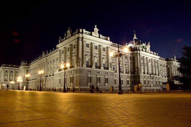 Night Tour of Enchanted Madrid - Exploring Madrid After Dark: A Walk Through Legends and Landmarks