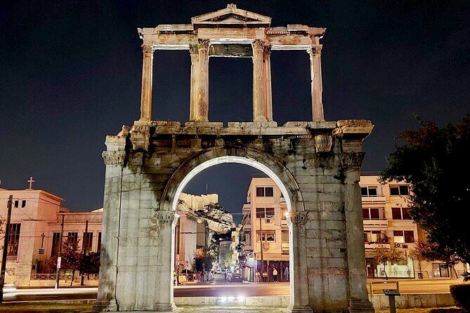 Night Tour of the City of Athens with Guide in Spanish - FAQs