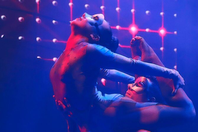 Night tour to Coco Bongo Punta Cana from Santo Domingo with Open Bar - FAQs