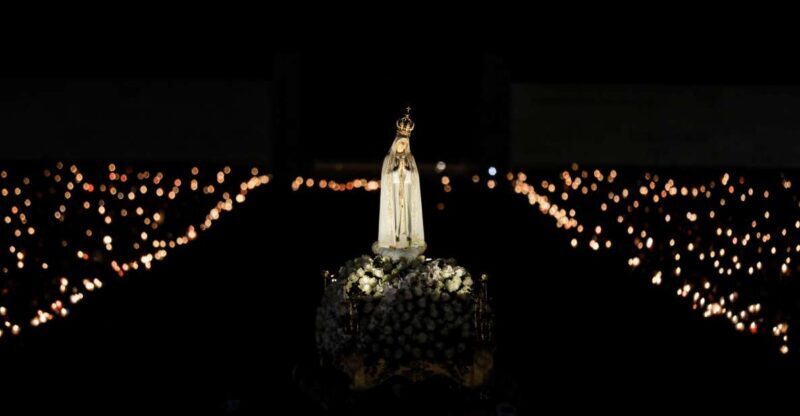 Night Trip to Fátima + Candlelight Procession - Key Points