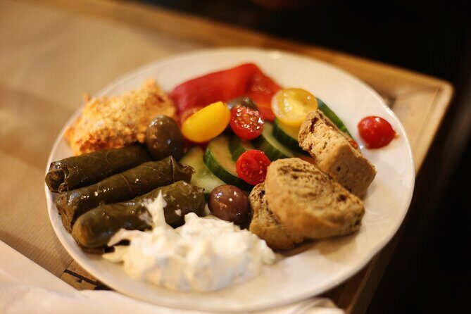 Nightlife Athens Tour inc. rooftops, tastings & 3 drinks - FAQ
