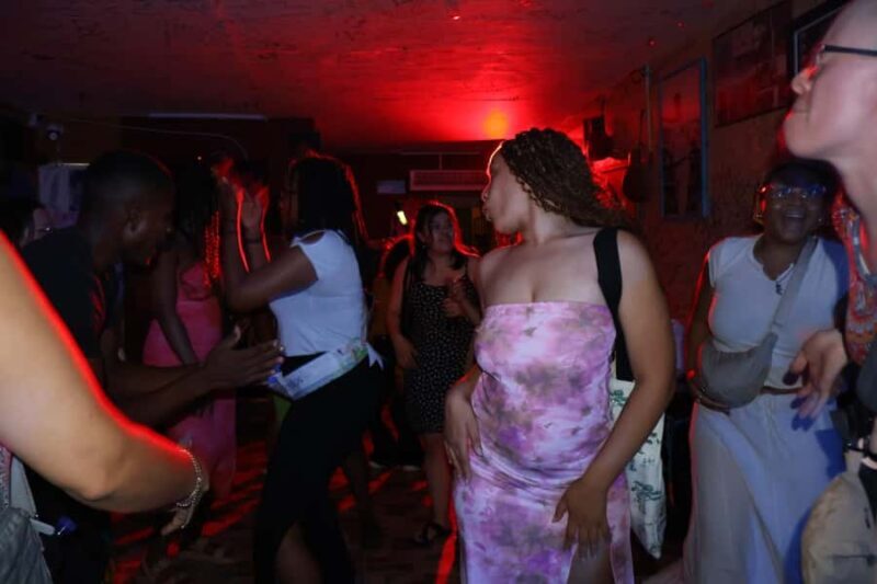 Nightlife: sunset boat party + tour of the old town - Summary: Is This Tour Worth It?