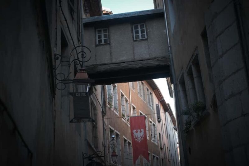 Nighttime guided tour of Chambéry  City of the Dukes of Savoy - Key Points