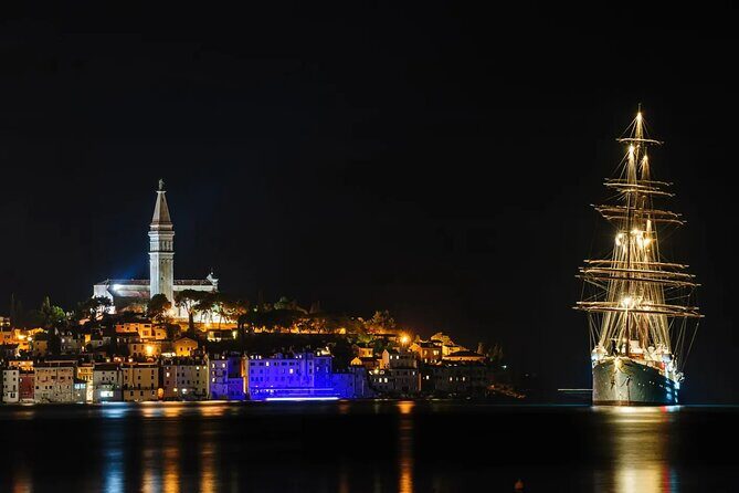 Nighttime Luxury Speedboat Tour of Rovinj with Drinks - Exploring the Experience in Detail