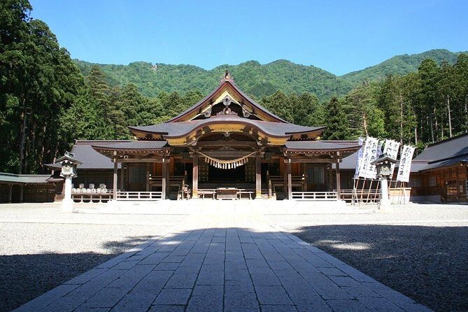 Niigata Full-Day Private Tour with Government-Licensed Guide - Frequently Asked Questions