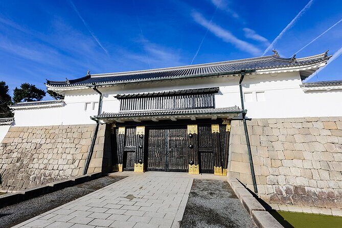 Nijo Castle Samurai Culture Experience with a Fun Expert Guide - Exploring Kyoto’s Nijo Castle: A Guide for Curious Travelers