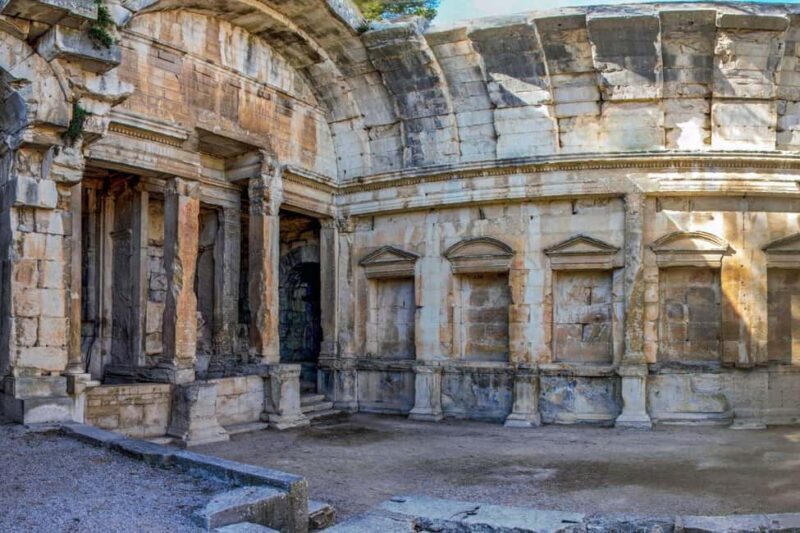 Nîmes, chronicle of a legacy from the Enlightenment to the Belle Époque - What We Love About This Tour