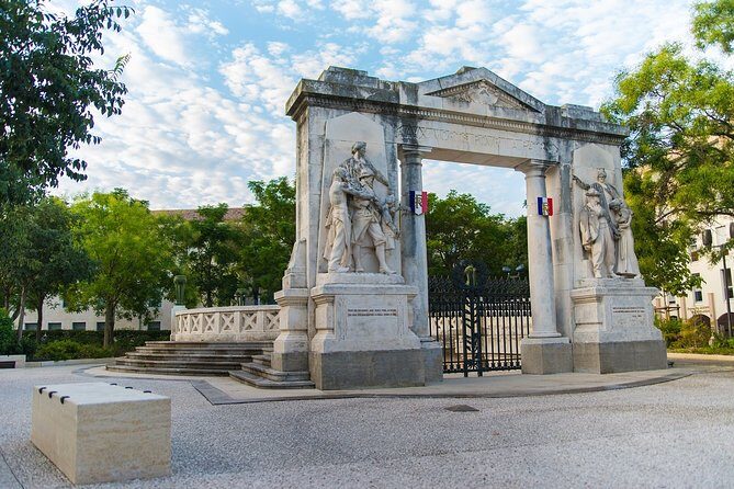 Nîmes Private Walking Tour With A Professional Guide - Why This Tour Is a Great Choice
