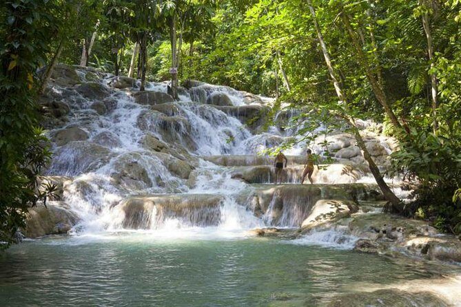 Nine Miles and Dunn's River falls Tour from Negril Hotels - A Detailed Look at the Nine Miles and Dunn’s River Falls Tour from Negril