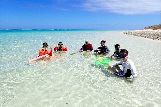 Ningaloo In A Full day Hike and Snorkel Tour - A Closer Look at the Ningaloo In A Full Day Tour