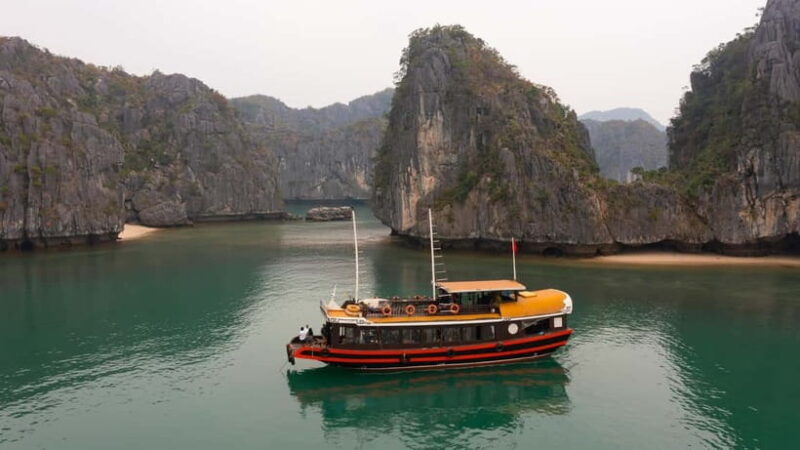 Ninh Binh: 2 days Lan Ha Bay - hiking, biking, kayaking - Culinary Delights on the Water
