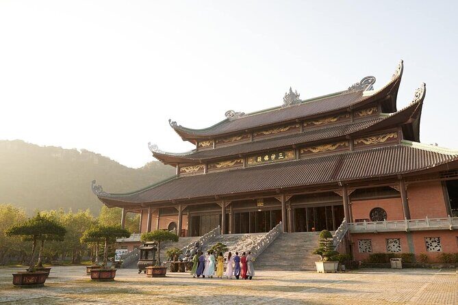 Ninh Binh 2D1N Excursion from Hanoi by Limousine - Exploring Ninh Binh: What You’ll Experience