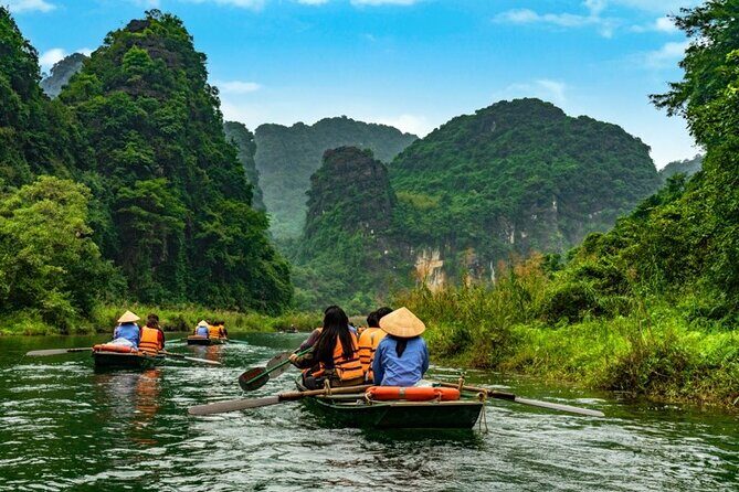 Ninh Binh Full day tour: Explore Hoa Lu-Am Tien Cave-Tam Coc - Bich Dong Pagoda and Cycling