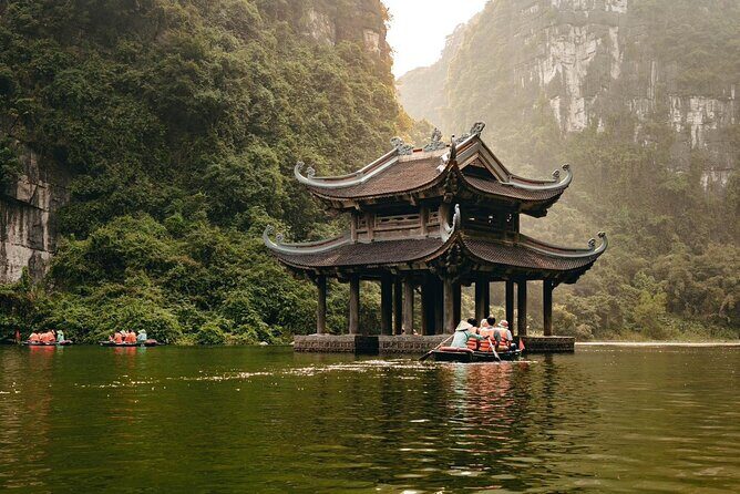 Ninh Binh Full Day Tour from Hanoi by Limousine - An Authentic Day Trip to Ninh Binh from Hanoi: The Limousine Experience