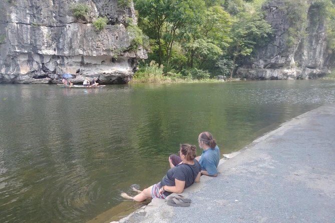 Ninh Binh Full Day Tour From Hanoi: Hoa Lu - Trang An - Mua Cave - Navigating the Majestic Landscapes of Trang An