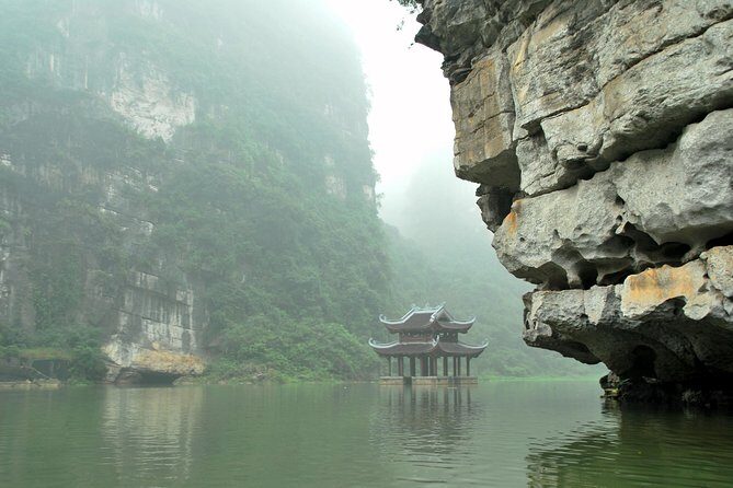 Ninh Binh Full Day Tour from Hanoi: Hoa Lu - Trang An - Mua Cave - Key Points