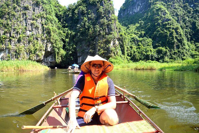Ninh Binh Full Day Tour to Hoa Lu & Tam Coc via Boat,Bike &Lunch - Who Should Consider This Tour?
