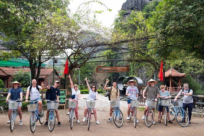 Ninh Binh Full Day Tour with Hoa Lu, Tam Coc and Mua Cave - Experience the Best of Ninh Binh in a Day