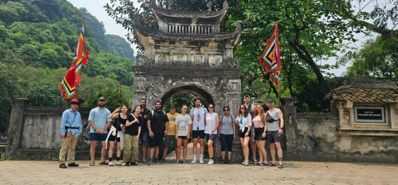 Ninh Binh full day trip: Hoa Lu, Trang An & Mua cave - FAQ