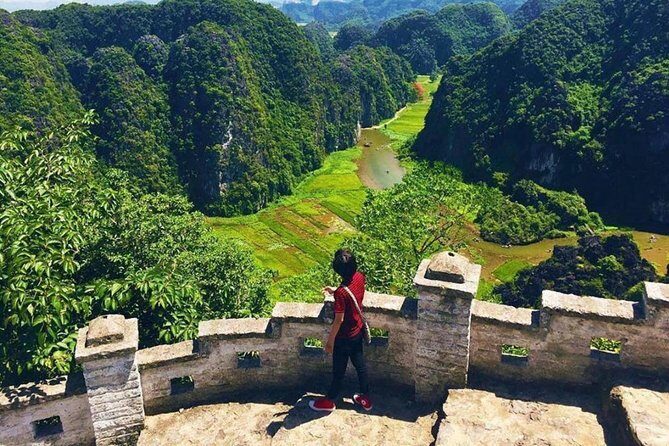 Ninh Binh Full-Day Trip to Trang An Mua Cave Hoa Lu Buffet Lunch - What Makes This Tour Stand Out?