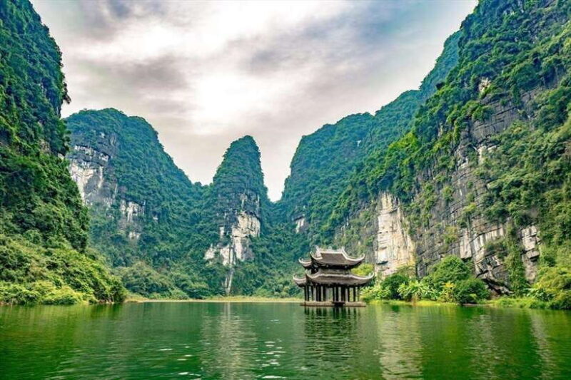 Ninh Binh: Hoa Lu Mua Cave Trang An on Limousine and Cycling - Key Points
