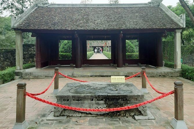 Ninh Binh - Hoa Lu - Tam Coc - Mua cave Day Trip: Hiking, boat trip, Bike, lunch - A Deep Dive into the Ninh Binh Day Trip