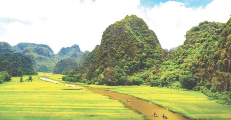 Ninh Binh - Hoa Lu - Tam Coc - Mua Caves & Buffet Lunch - In-Depth Analysis of the Tour Experience