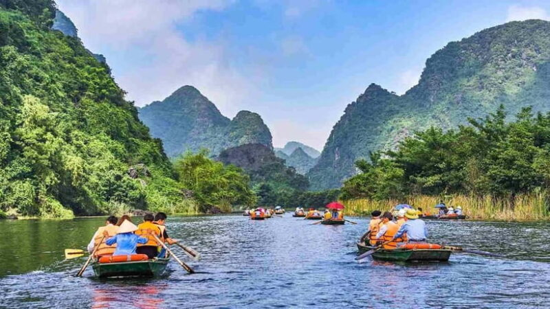 Ninh Binh Jeep Tour: Trang An Boat Ride, Bich Dong, Mua Cave - Starting the Adventure: Pickup and First Impressions
