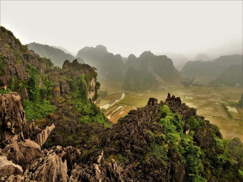 Ninh Binh Jeep Tour: Trang An Boat Ride, Bich Dong, Mua Cave - Cruising Through Trang An: The Waterway Wonder