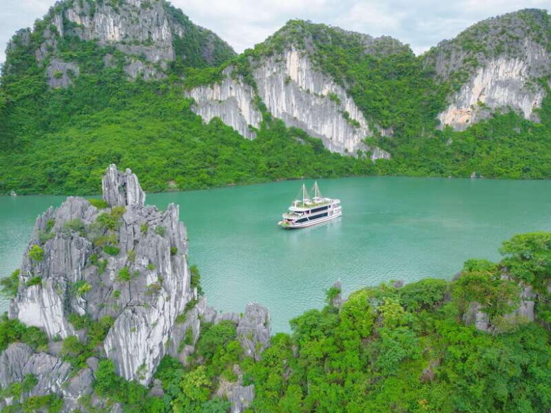 Ninh Binh: Luxury Day Cruise to Stunning Ha Long Bay + Lunch - Key Points
