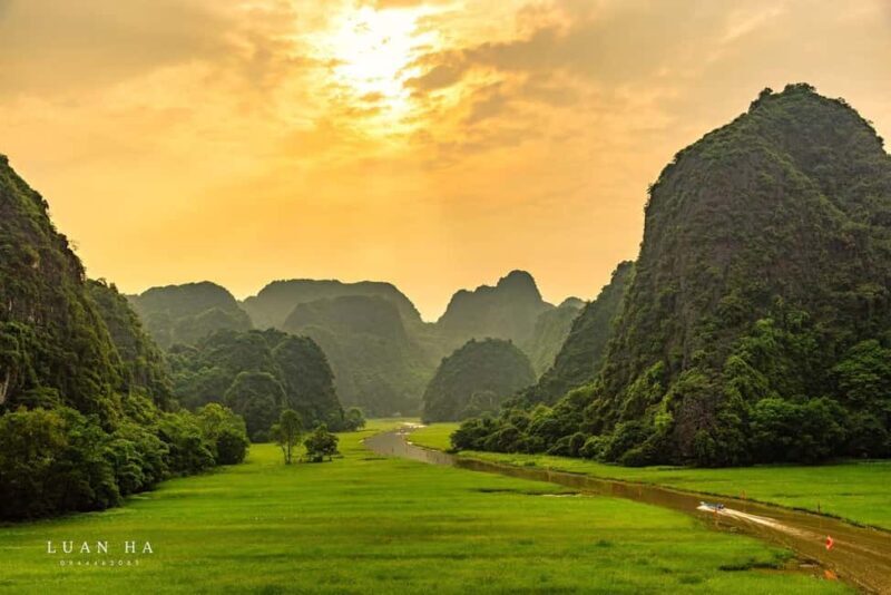 Ninh Binh Private: Hoa Lu & Tam Coc & Bich Dong & Mua Caves - Returning to Hanoi: Reflecting on a Day Well Spent