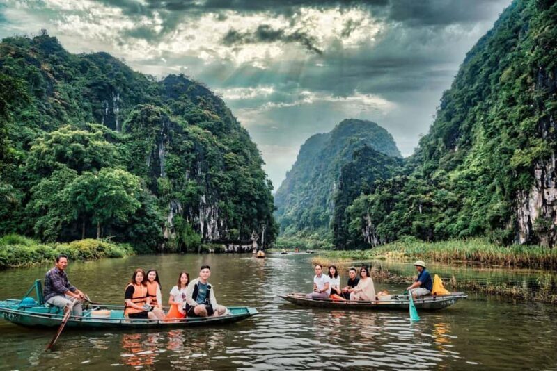 Ninh Binh Private: Hoa Lu & Tam Coc & Bich Dong & Mua Caves - Who Will Love This Tour?
