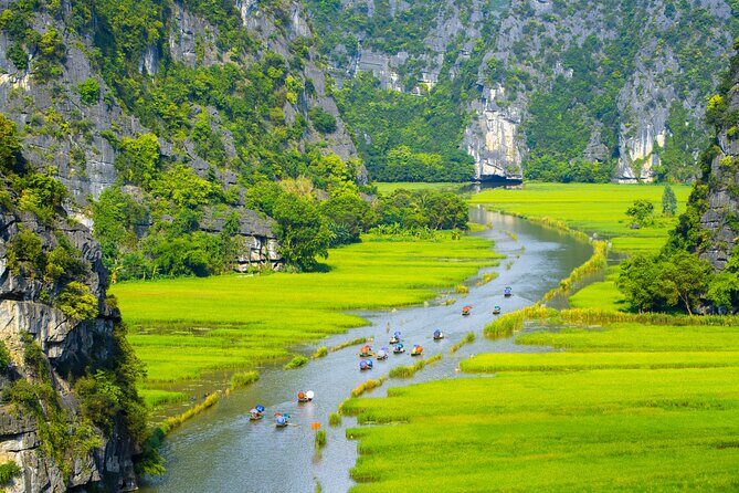 Ninh Binh Small Group Day Tour from Hanoi by Luxury DCAR - A Detailed Look at the Ninh Binh Small Group Day Tour from Hanoi by Luxury DCAR