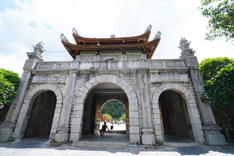 Ninh Binh Trip Visit Hoa Lu Capital -Tam Coc-Biking-Mua Cave - FAQ