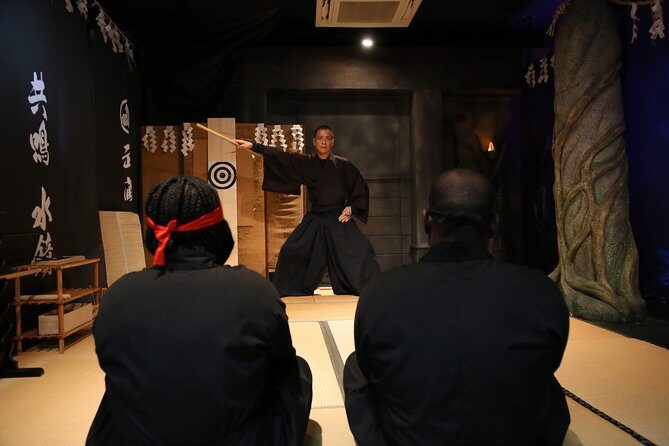 Ninja Samurai 2-hour hands-on lesson by Japanese master in Tokyo - Discover the Ninja and Samurai World in Tokyo: A 2-Hour Hands-On Experience