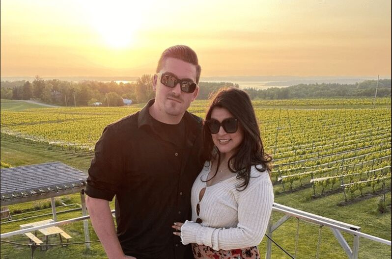 NON BUS Old Mission Wine And Distillery Sunset Tour - 4 STOP - Discover Traverse City’s Old Mission Peninsula with a Private-Style Sunset Wine Tour