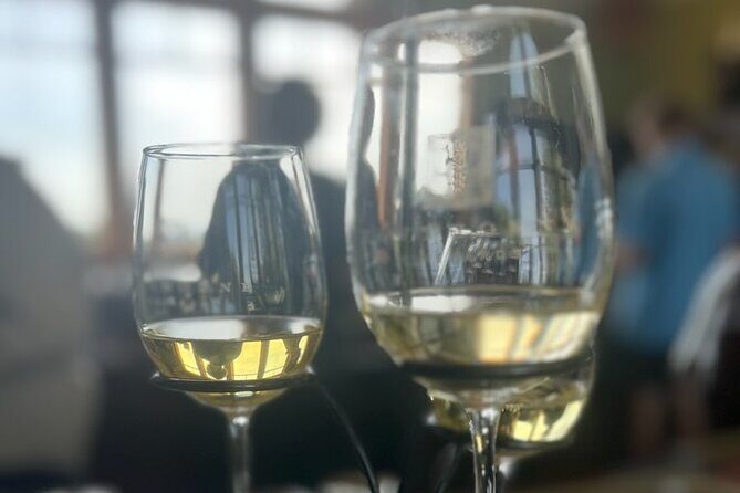 NON BUS VIP GMC Yukon Traverse Old Mission Peninsula Wine Tour - FAQ