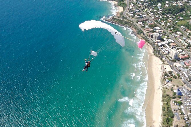 Noosa: Tandem Skydive Experience - An In-Depth Look at the Noosa Tandem Skydive Experience