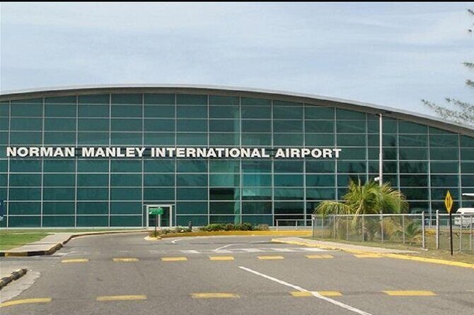 Norman Manley International Airport Kingston to Ocho Rios Hotels - Key Points