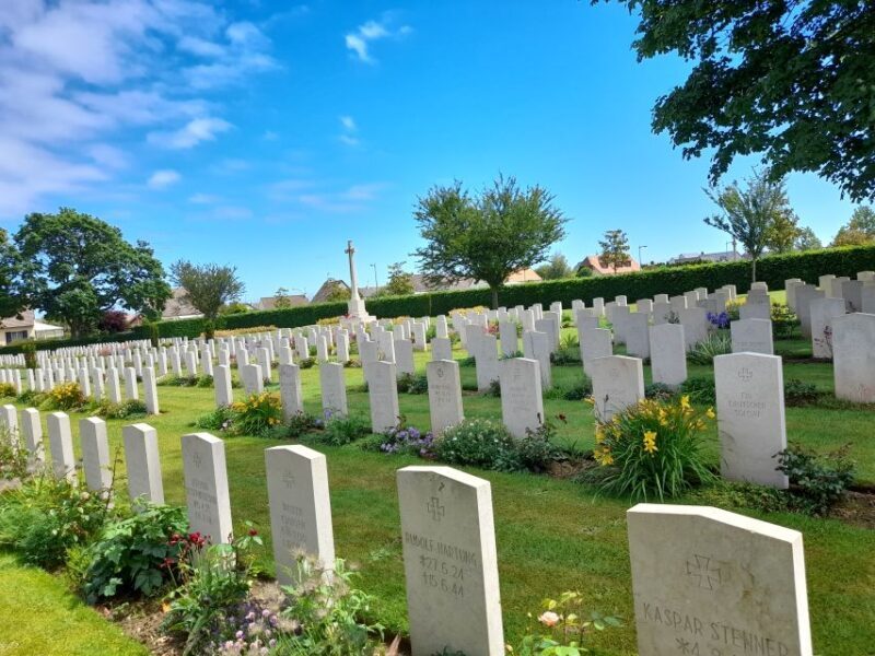 Normandy D-Day Beaches Private British Sector from Bayeux - Who Should Consider This Tour?