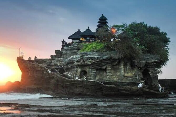 North Best Trip Ulundanu Beratan,Taman Ayun Temple and Tanah Lot - A Closer Look: What Makes This Tour Stand Out?