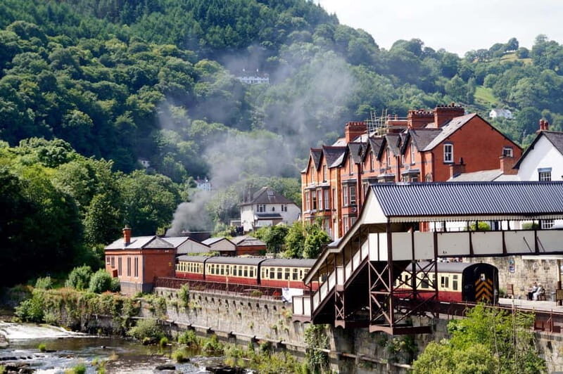 North Wales' Coast: Online Trip Travelguide Anglesey/Wrexham - Breaking Down the Itinerary: Highlights of Each Section